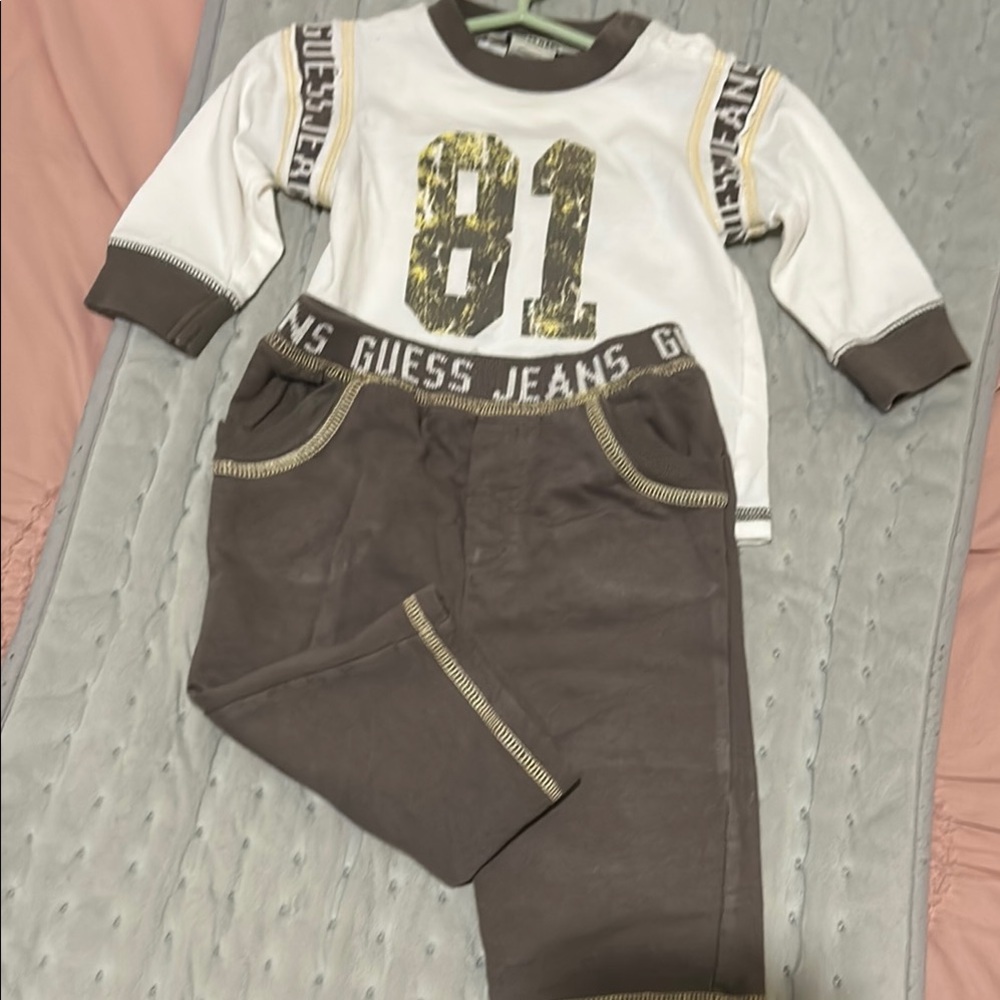 NWT Guess White Long Sleeve Tee with Camouflage Graphic 6/9 months